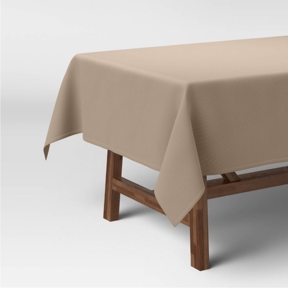 THRESHOLD NWT solid tablecloth -natural -84x60 - Picture 1 of 5